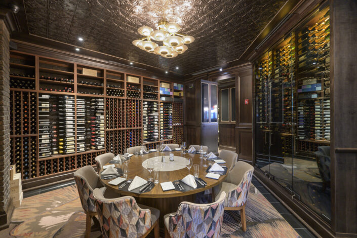 Steakhouse, Ruths Chris Steakhouse, Restaurant Interior, Interior photo, architectural interiors, Steakhouse interior